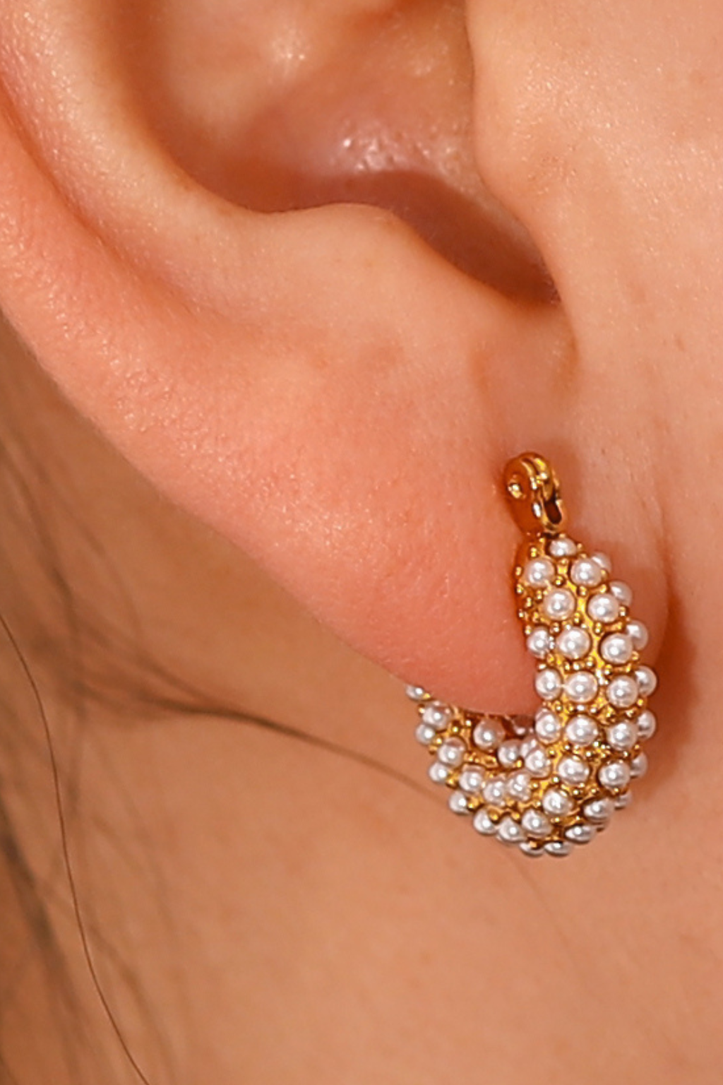 Pearl Hoop Huggies